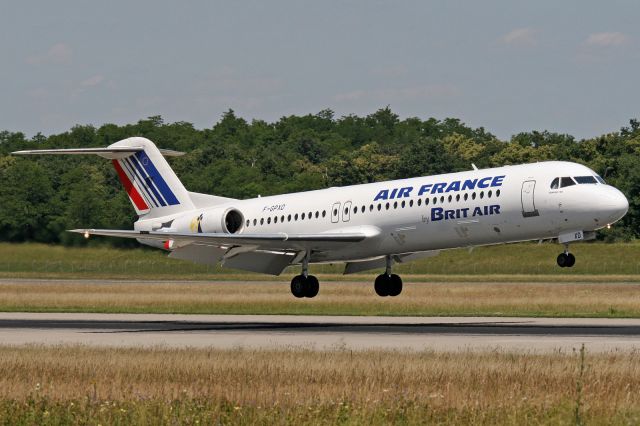 Fokker 100 (F-GPXD)