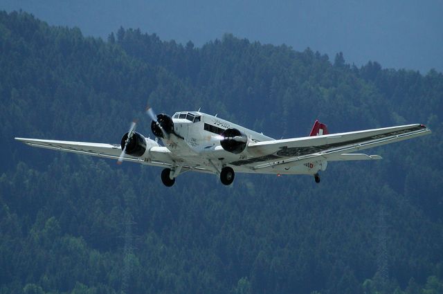 JUNKERS Ju-52/3m (HB-HOS)