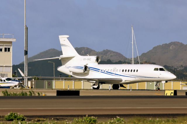 Dassault Falcon 7X (OY-SNZ)