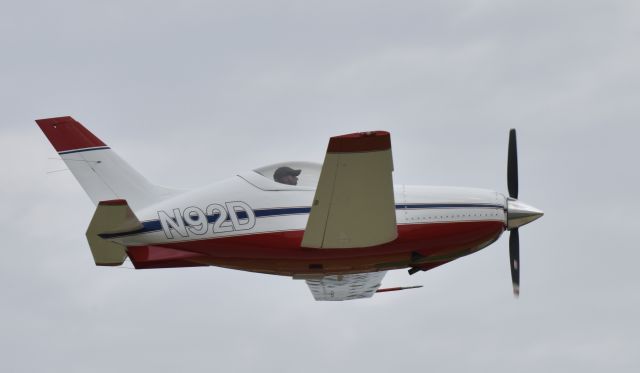 QUESTAIR Venture (N92D) - Airventure 2017