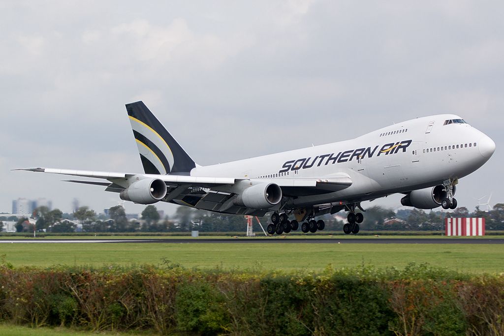 Boeing 747-200 (N765SA)