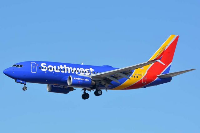 Boeing 737-700 (N7861J) - Southwest Boeing 737-79P N7861J at Phoenix Sky Harbor on January 17, 2018. 