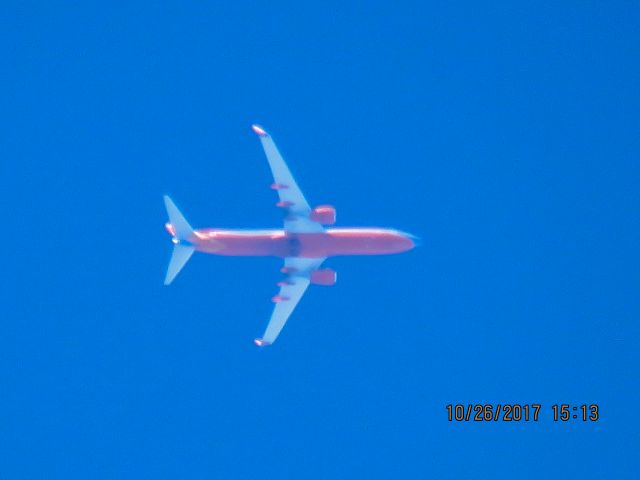 Boeing 737-800 (N8647A)