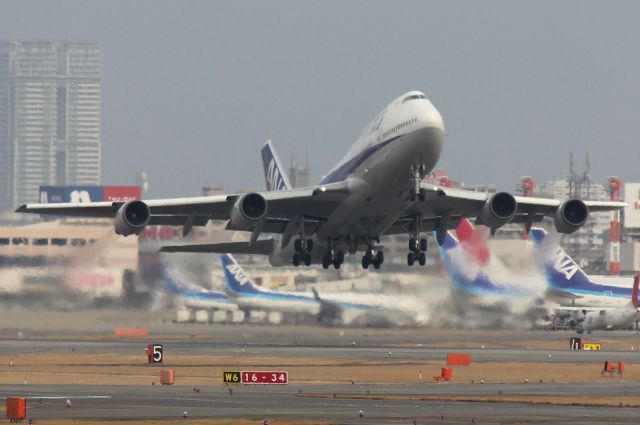 Airbus A320 (JA8965)