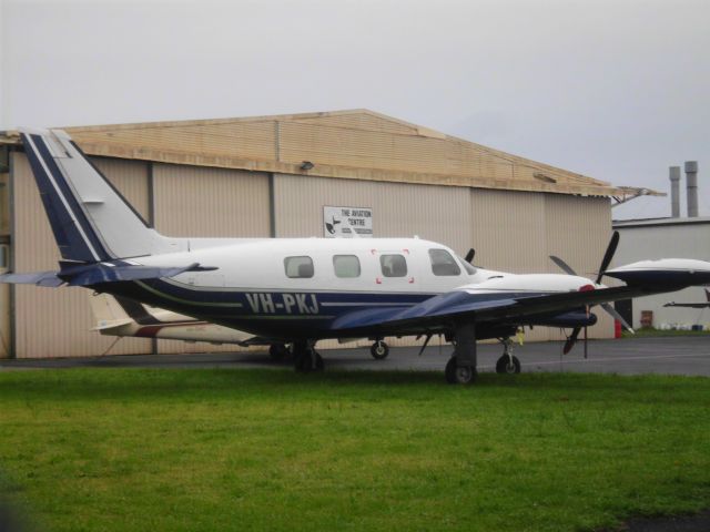 Piper Navajo (VH-PKJ)