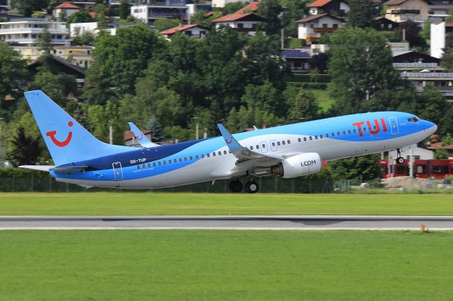 Boeing 737-800 (OO-TUP)