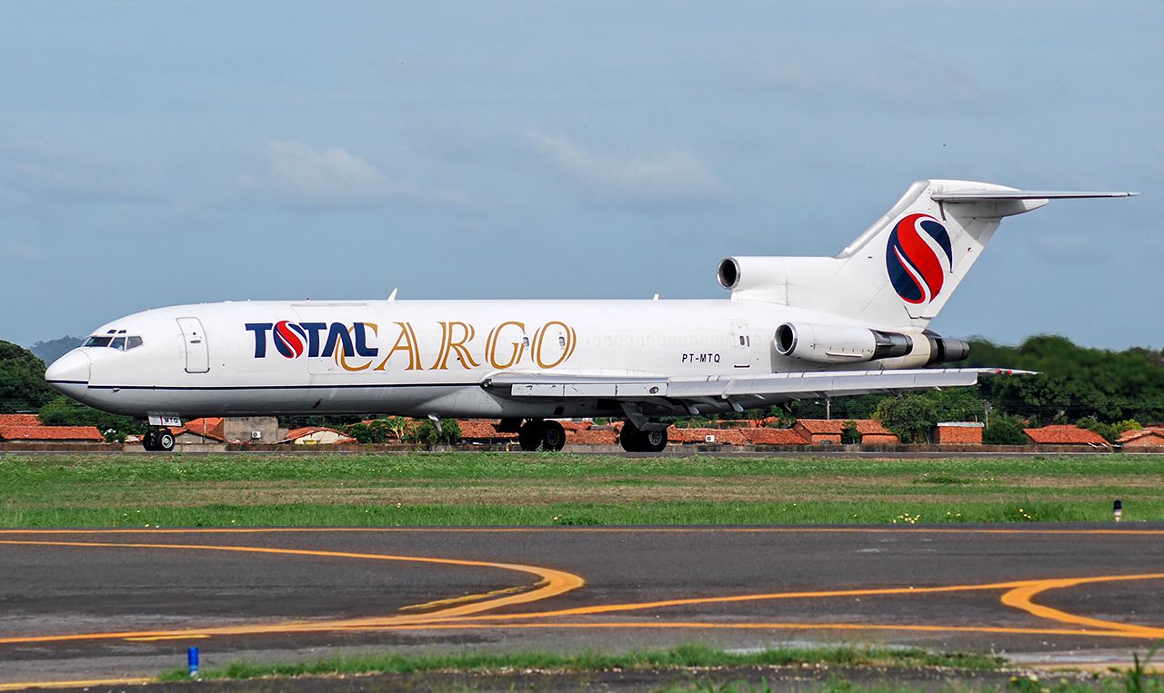 BOEING 727-200 (PT-MTQ)