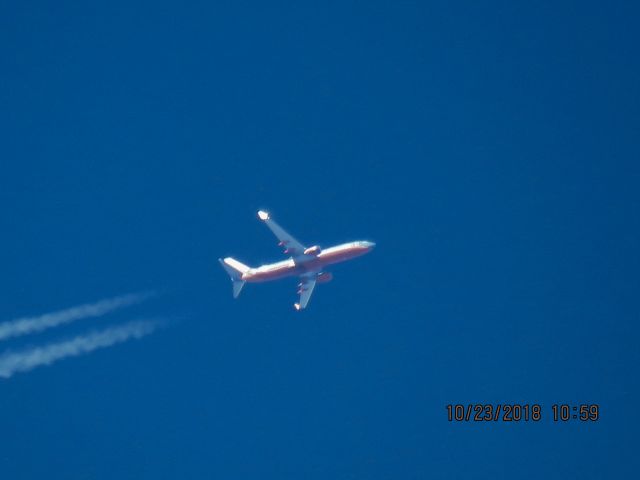 Boeing 737-800 (N8649A)