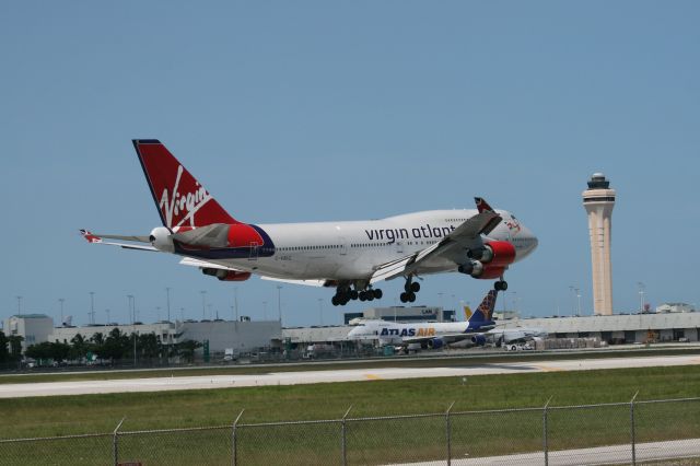 Boeing 747-400 (G-VBIG)