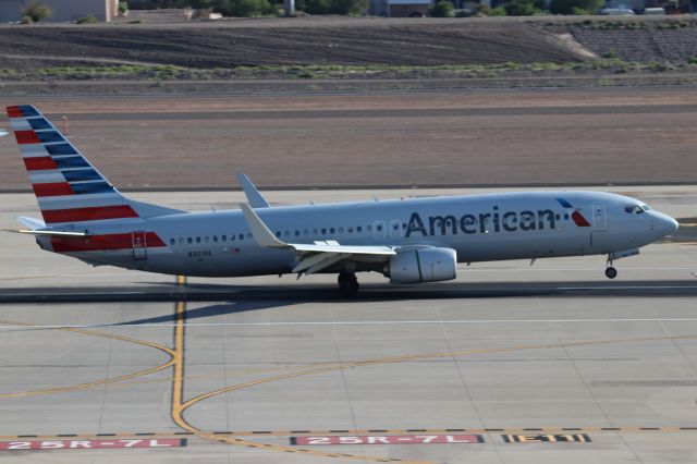 Boeing 737-800 (N301PA)