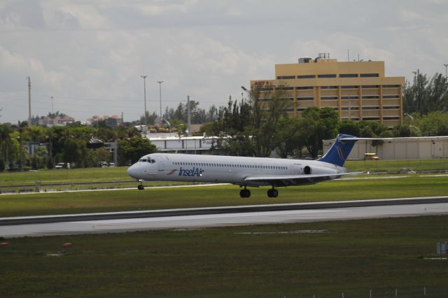 McDonnell Douglas MD-83 (P4-MDH)