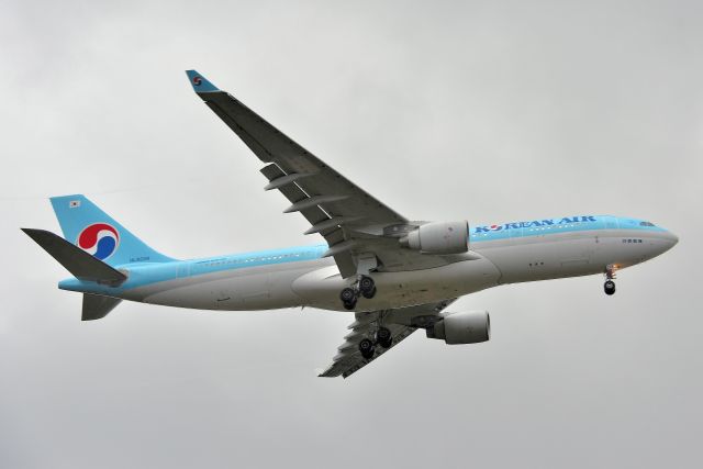 Airbus A330-200 (HL8228) - 11-02-22