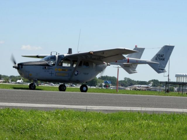 Cessna Super Skymaster (N976AW)