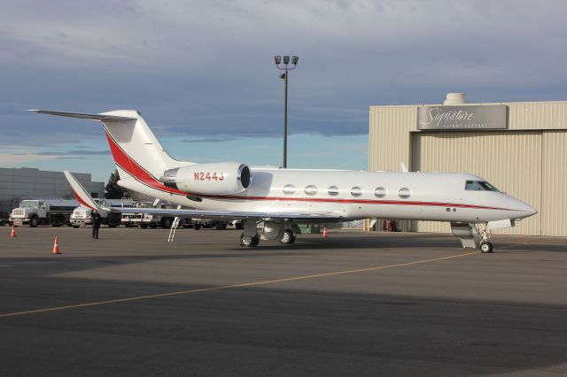 Gulfstream Aerospace Gulfstream IV (N244J)