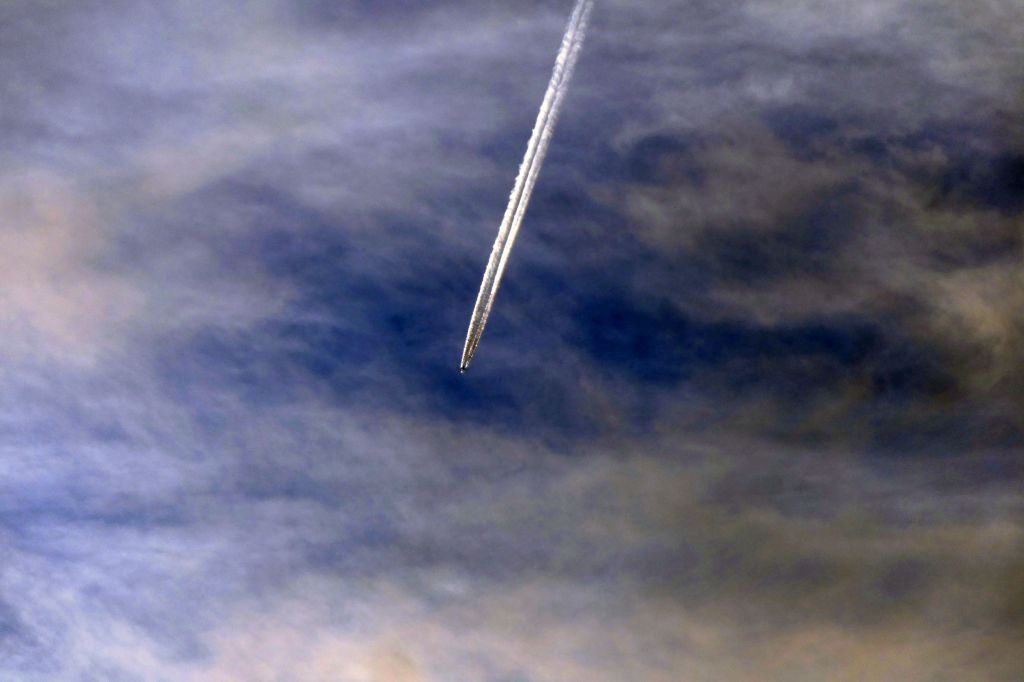 Embraer ERJ 175 (N125HQ) - 32000 ft
