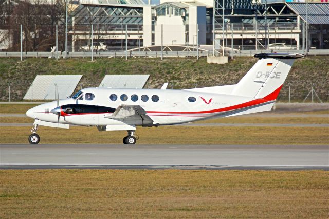 Beechcraft Super King Air 200 (D-IICE)