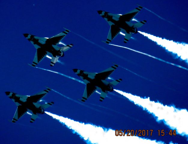 Lockheed F-16 Fighting Falcon (92-3898)