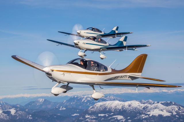 C2P One (S5-MTI) - Flight of 3 x ONE aircraft (GoGetAir G750) performing aerial photography shoot over Slovenia