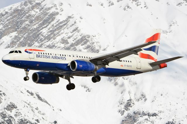 Airbus A320 (G-EUYC)