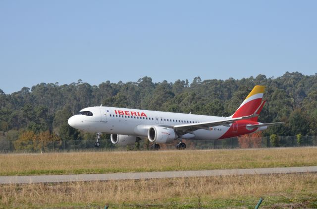 Airbus A320 (EC-NJU) - EC-NJU TakeOff From LEVX To LEMD. 21-11-2021