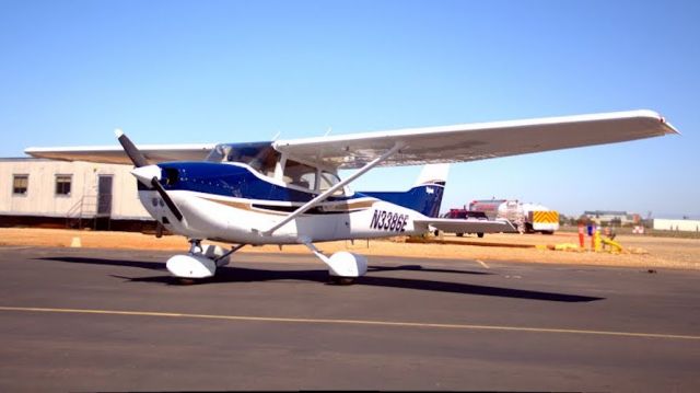 Cessna Skyhawk (N3386E)