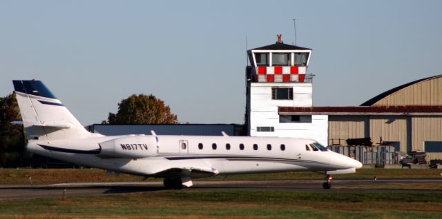 Cessna Citation Sovereign (N817TV) - Taxiing for departure is this 2008 Cessna Citation 680 in the Autumn of 2021.