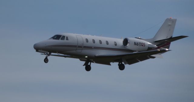 Cessna Citation Excel/XLS (N611QS) - On final is this 2005 Cessna Citation 560XL in the Autumn of 2019.