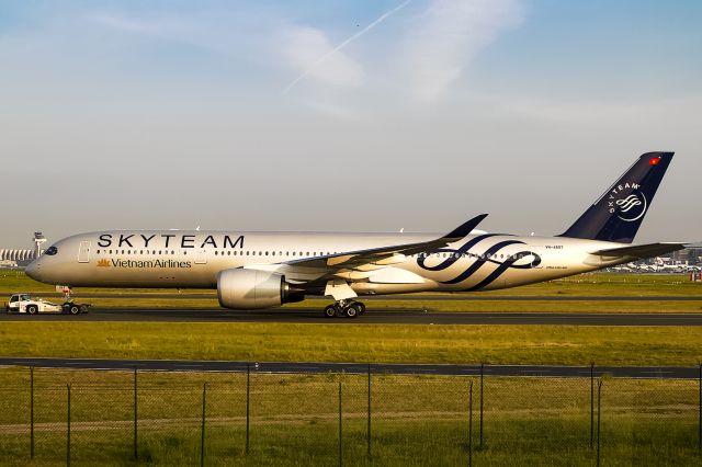 Airbus A350-900 (VN-A897)