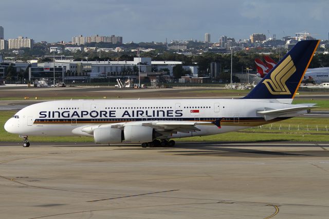 Airbus A380-800 (9V-SKI)