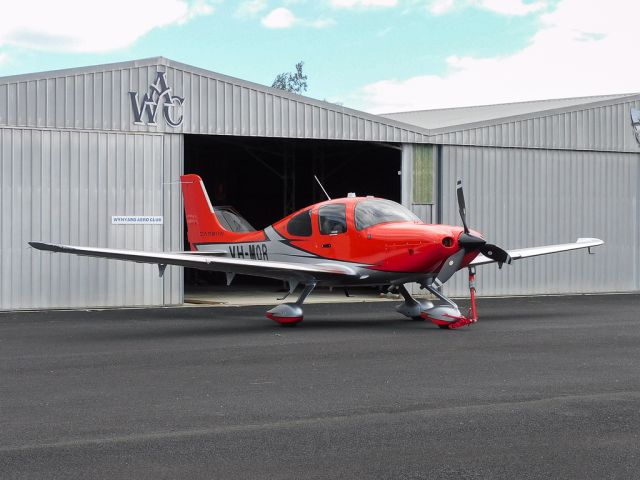 Cirrus SR-22 (VH-MOR)