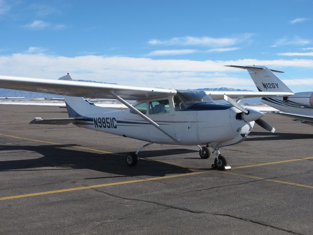 Cessna Skylane (N9851C)