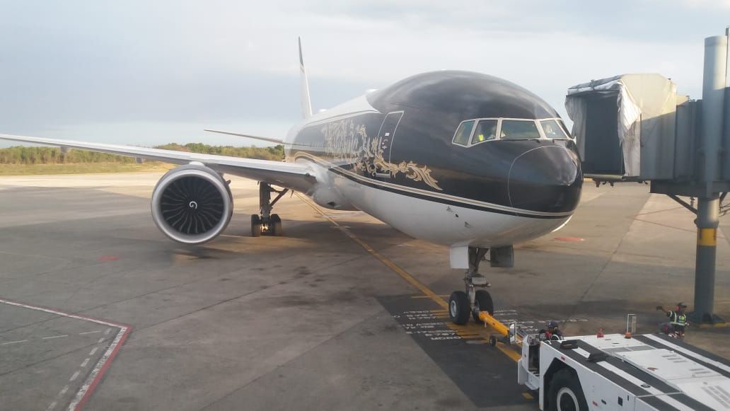 Boeing 777-200 (P4-SKN) - Beautiful B777-2FB AT YOUR DEPARTURE FROM THE MDSD AIRPORT ...