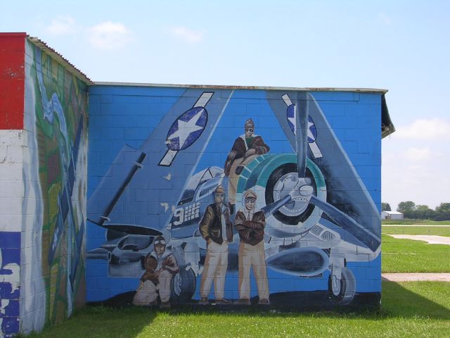 KBTA — - Blair NE t-hanger murals