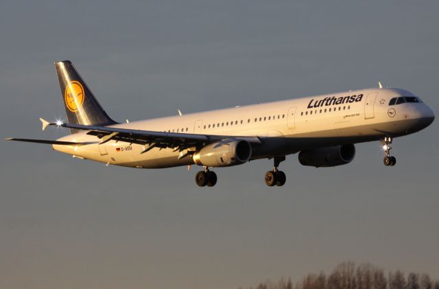 Airbus A321 (D-AIDU)