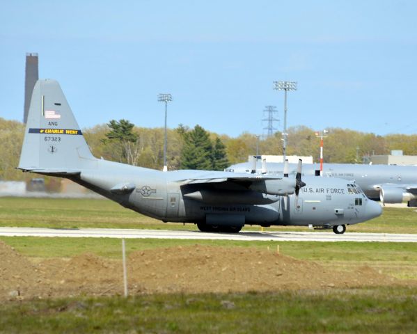 Lockheed C-130 Hercules (96-7323)