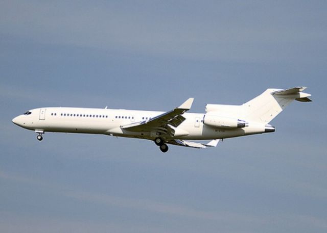 BOEING 727-200 (M-ETIS) - M-ETIS  Azer Management Ltd.  Boeing 727-200  Super 27 #1 and #3 Engines  Winglets