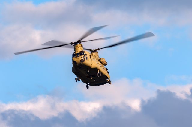 Boeing CH-47 Chinook (A15302)