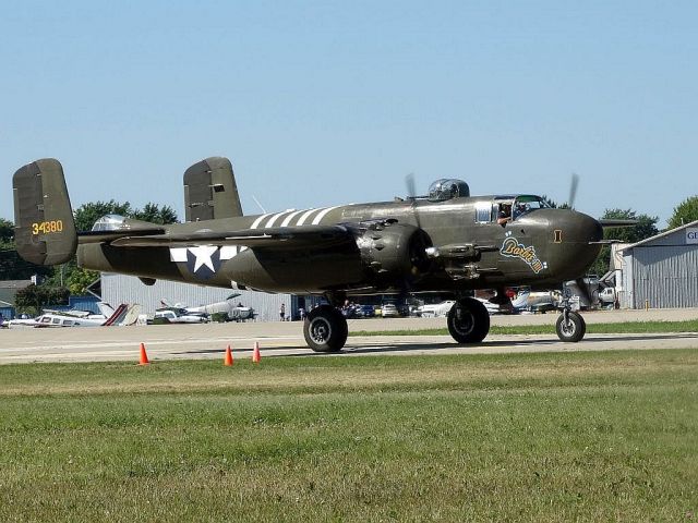 North American TB-25 Mitchell (N5548N)