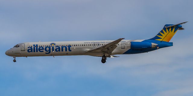 McDonnell Douglas MD-80 (N410NV) - Allegiant Air MD-80 on final to RW 28R at Boise Airport. a rel=nofollow href=http://www.flickr.com/photos/120190673@N02/15647880045/in/photostream/https://www.flickr.com/photos/120190673@N02/15647880045/in/photostream//a