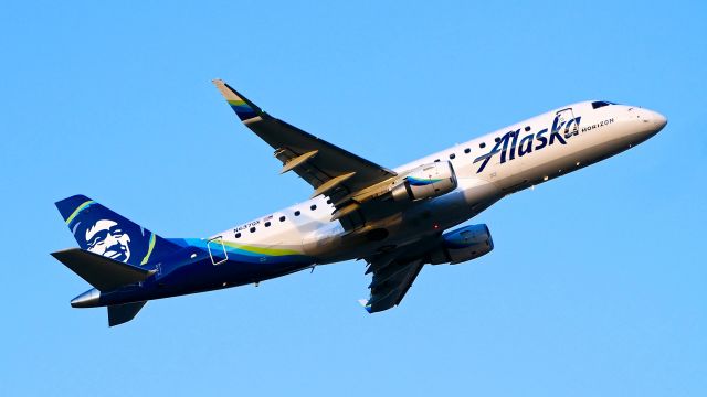 Embraer 175 (N637QX) - QXE2882 on rotation from Rwy 16R for a flight to PDX on 3.29.19. (ERJ-175LR / msn 17000755).