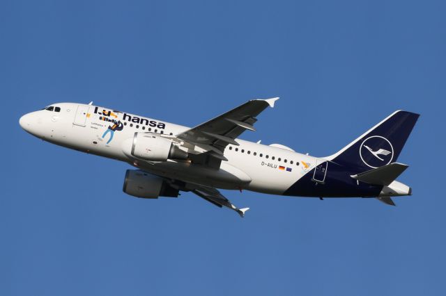 Airbus A319 (D-AILU) - “Lu” D-AILU departs to Munich as LH2501.  Now in the new scheme after being repainted in Norwich in January 2020.