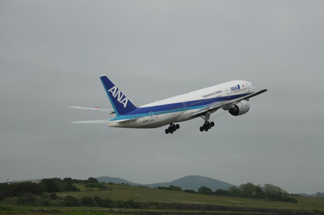 Boeing 777-200 (JA8969) - 14 June 2015:HKD-HND.