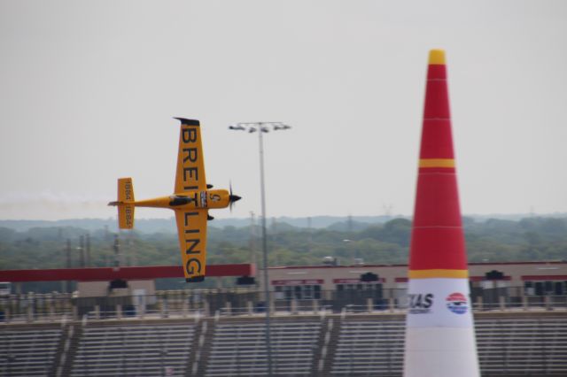 — — - Red Bull Air Race