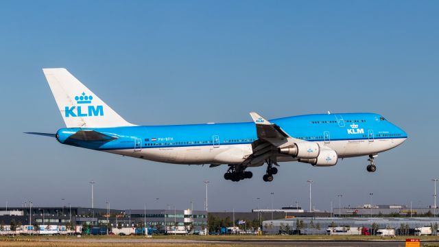 Boeing 747-400 (PH-BFH)