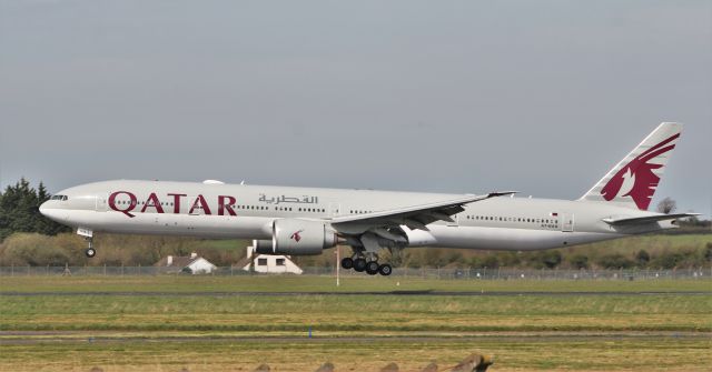 BOEING 777-300 (A7-BAQ) - qatar airways b777-3dz(er) a7-baq landing at shannon from china via doha with medical supplies 9/4/20.