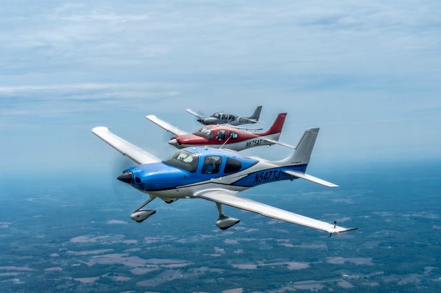 Cirrus SR-22 (N547TJ) - Photo taken at a C2A formation flying clinic in Frederick, MD