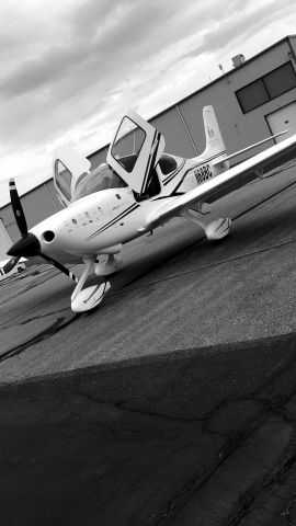 Cirrus SR-20 (N68BC) - Got to fly this beauty today!