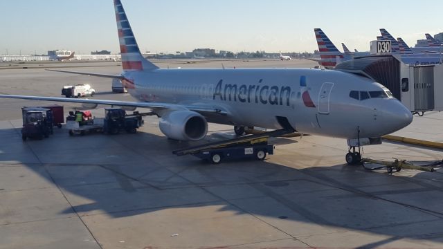 Boeing 737-800 (N827NN) - KMIA - SVMI   GATE D30 - 25br /18FEB2016 2H40M 450 KTS 37.000 FTS 1394 MI