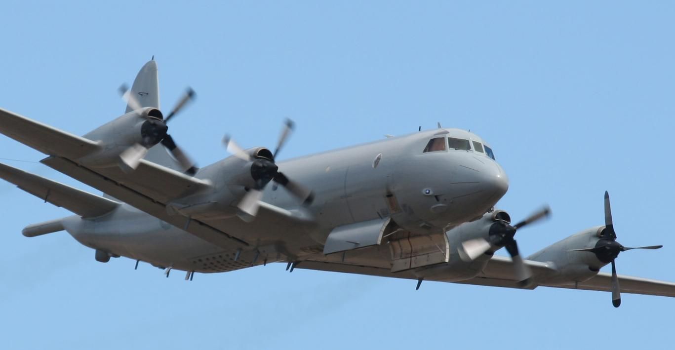 Lockheed P-3 Orion —