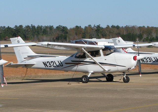 Cessna Skyhawk (N32LU) - Parked at Longview/East Texas Regional.